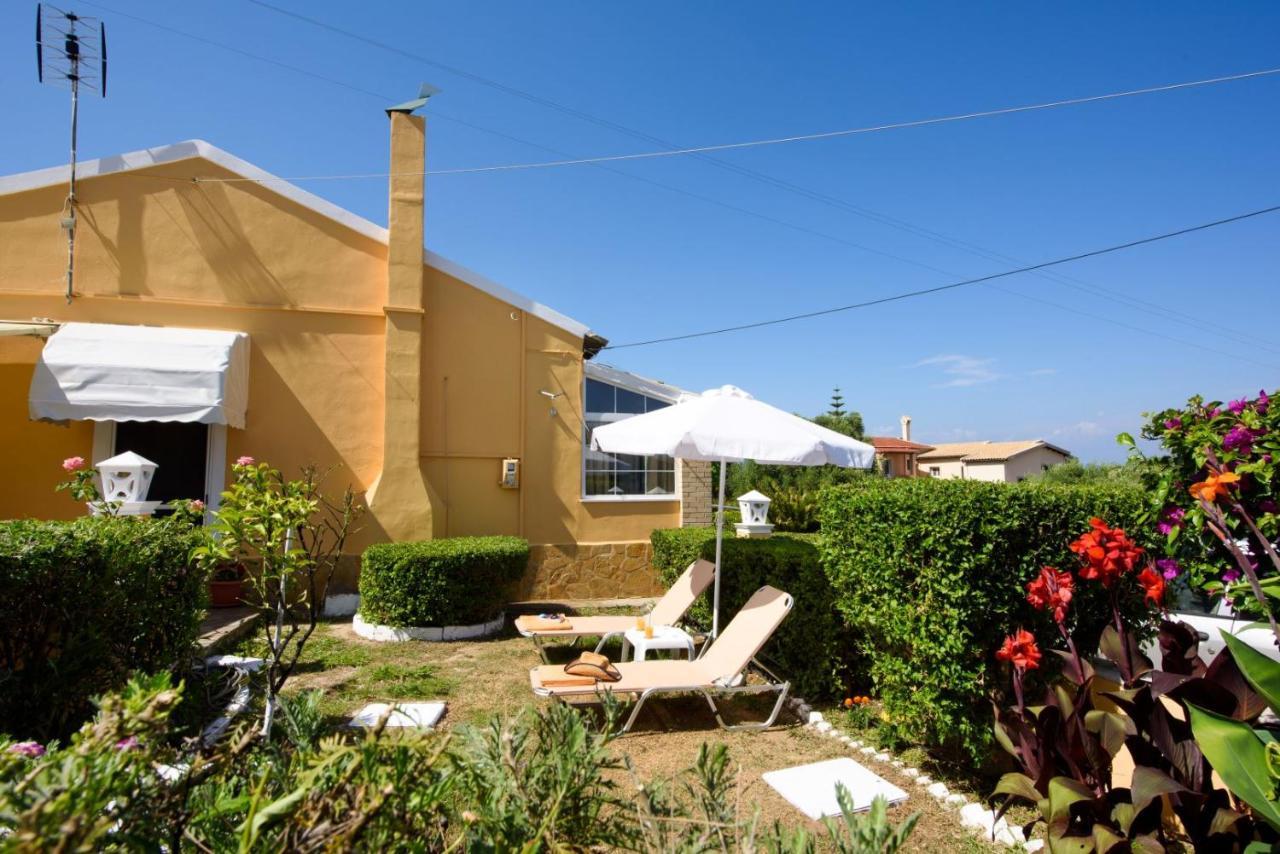 Achilleion Holiday Home Exterior photo